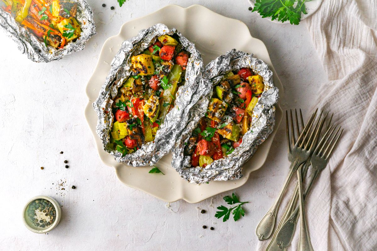 Low Carb Foil Packet Sausage and Veggies