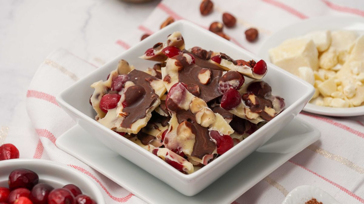 Keto Holiday Bark