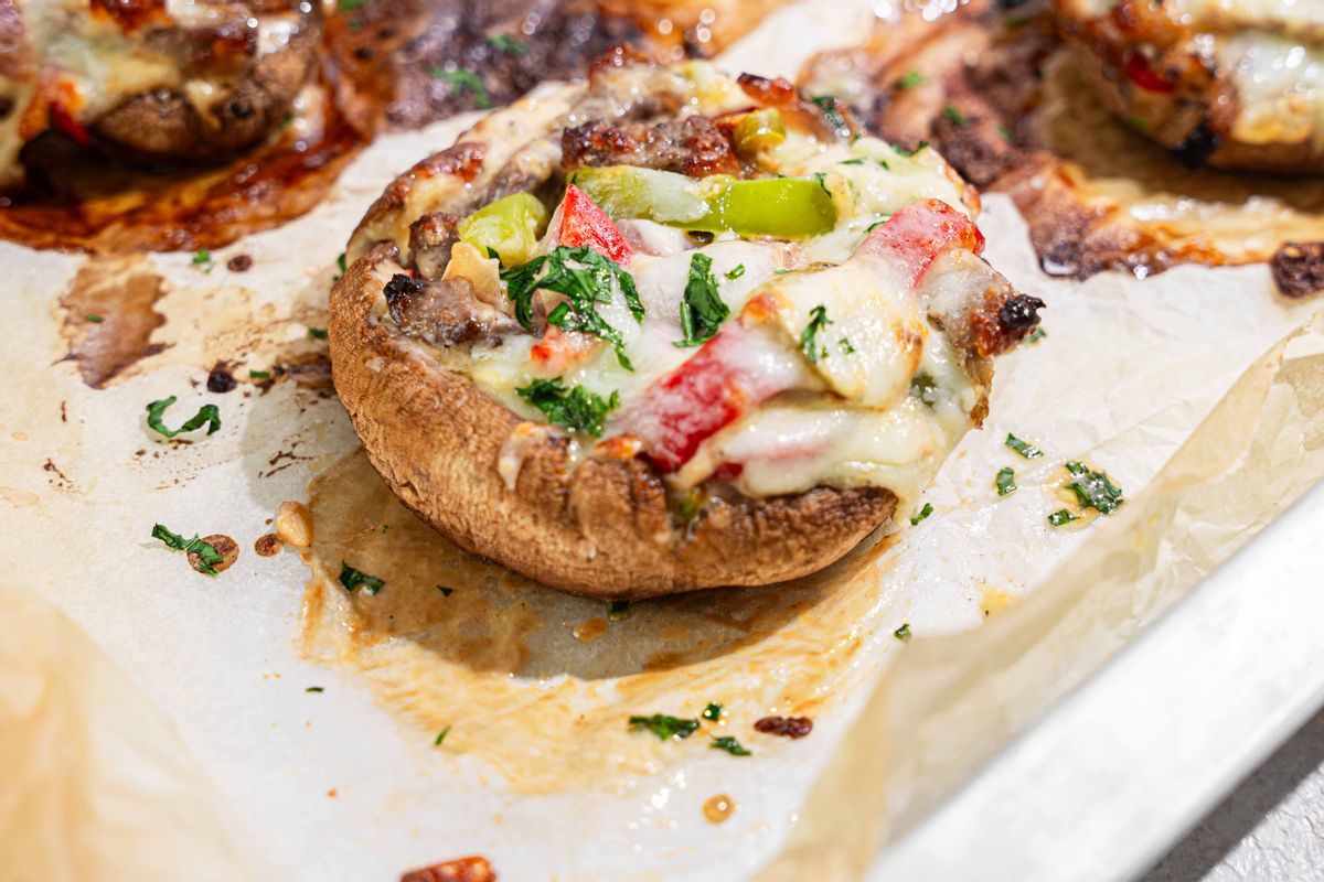 Keto Philly Cheesesteak Stuffed Mushrooms