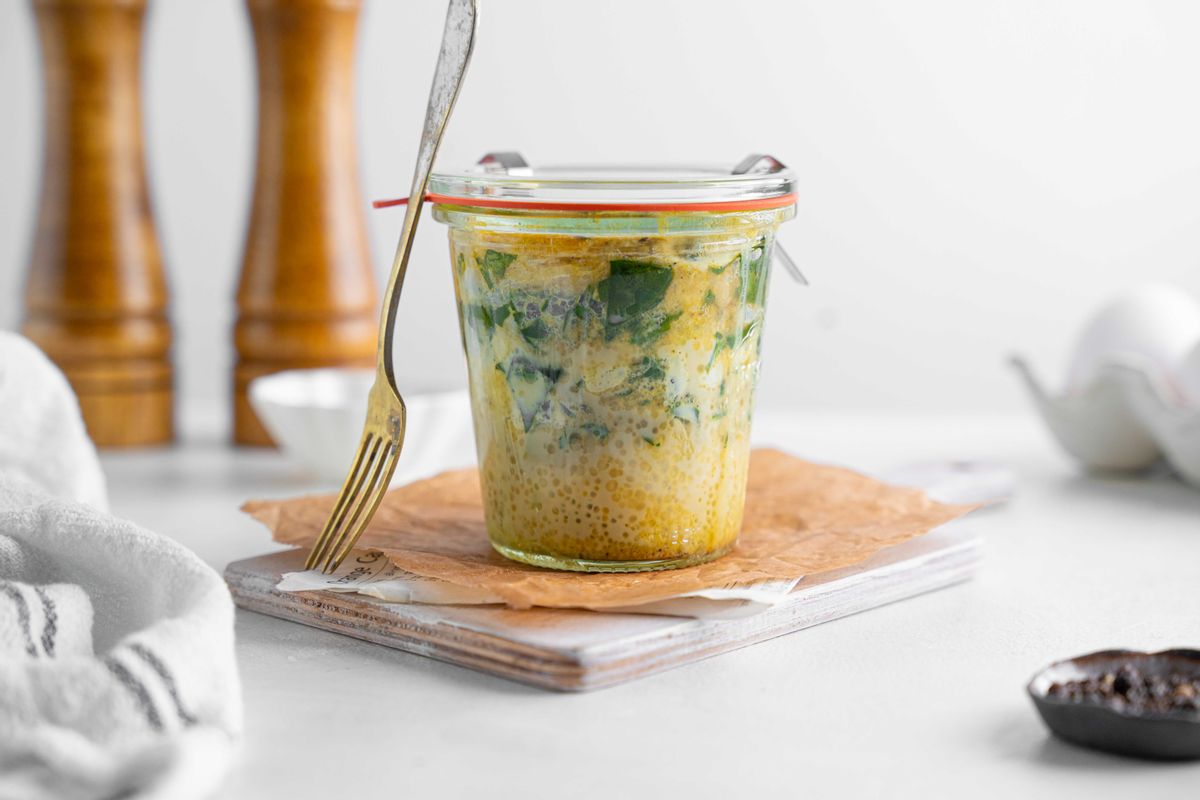 Keto On-the-Go Mason Jar Omelet