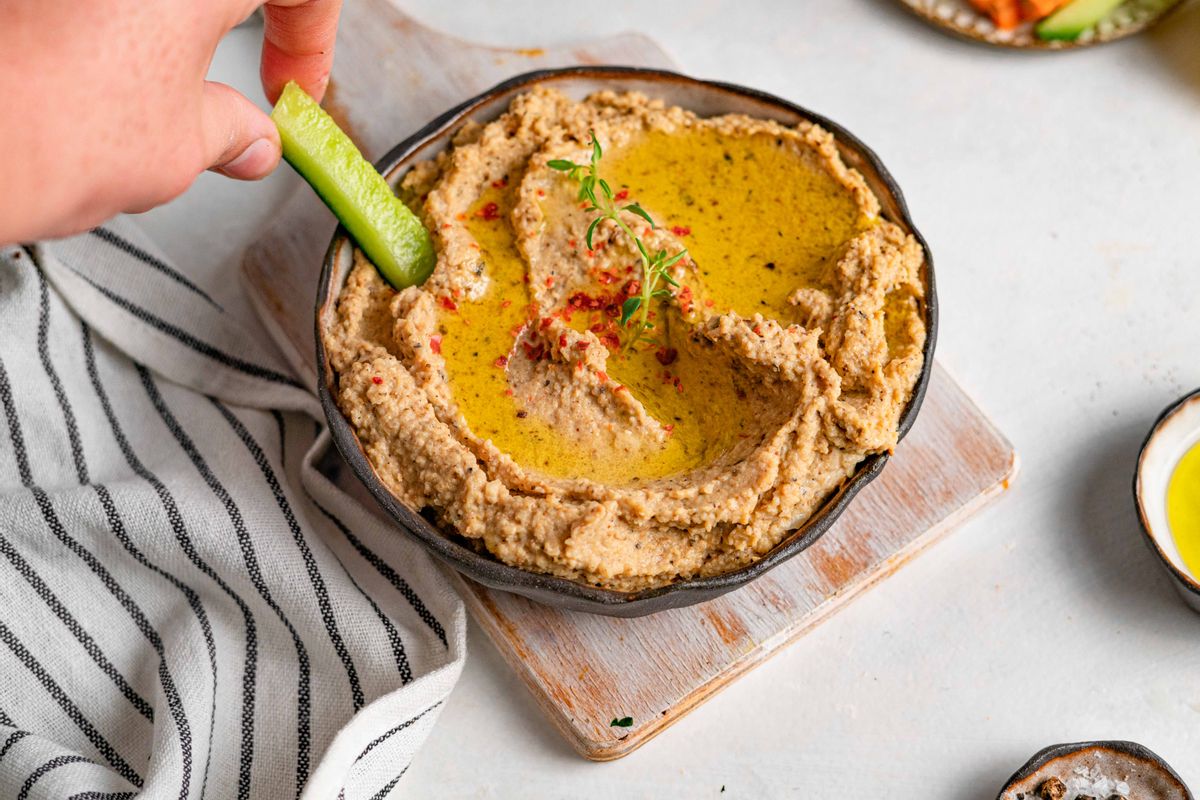 Keto Roasted Garlic Hummus