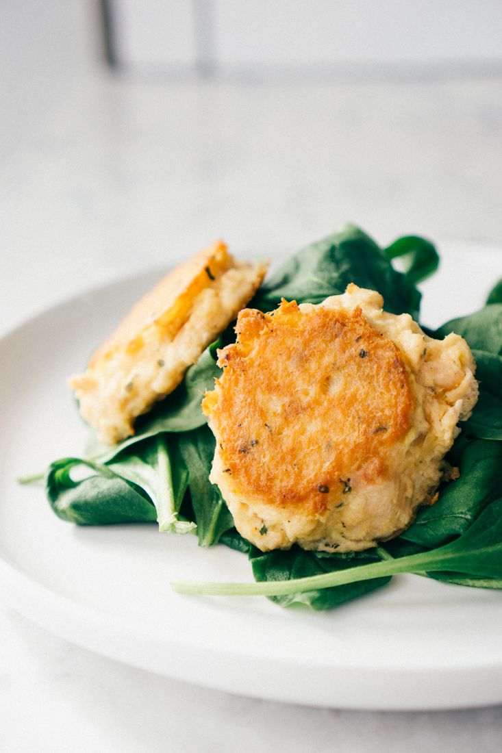 Keto Salmon Cakes