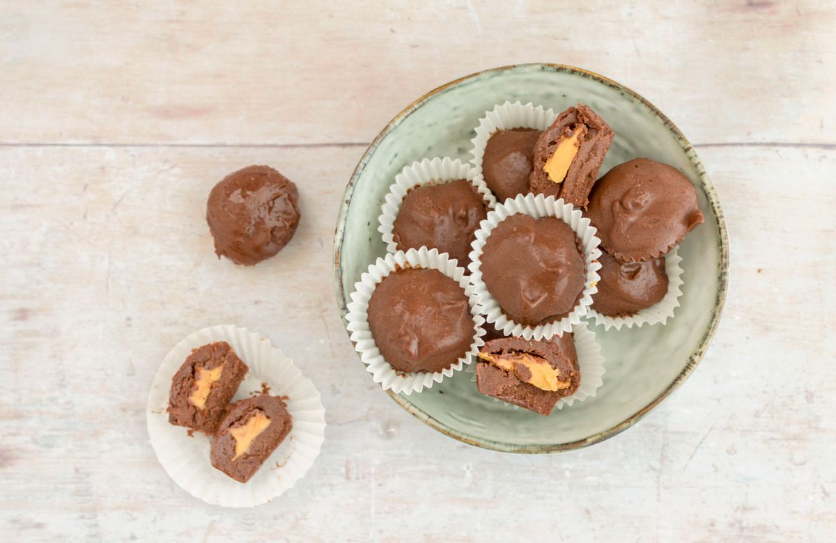 Keto Peanut Butter Cup Fat Bombs