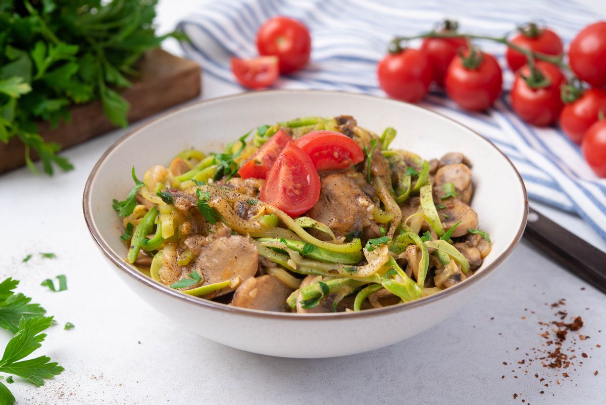 Keto Vegetarian Mushroom Stroganoff Zoodles