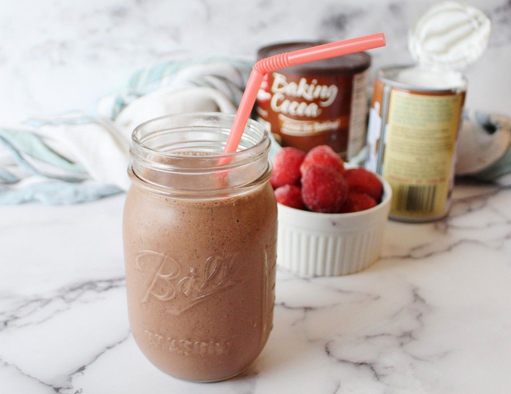 Low Carb Dark Cocoa Coconut And Strawberry Smoothie