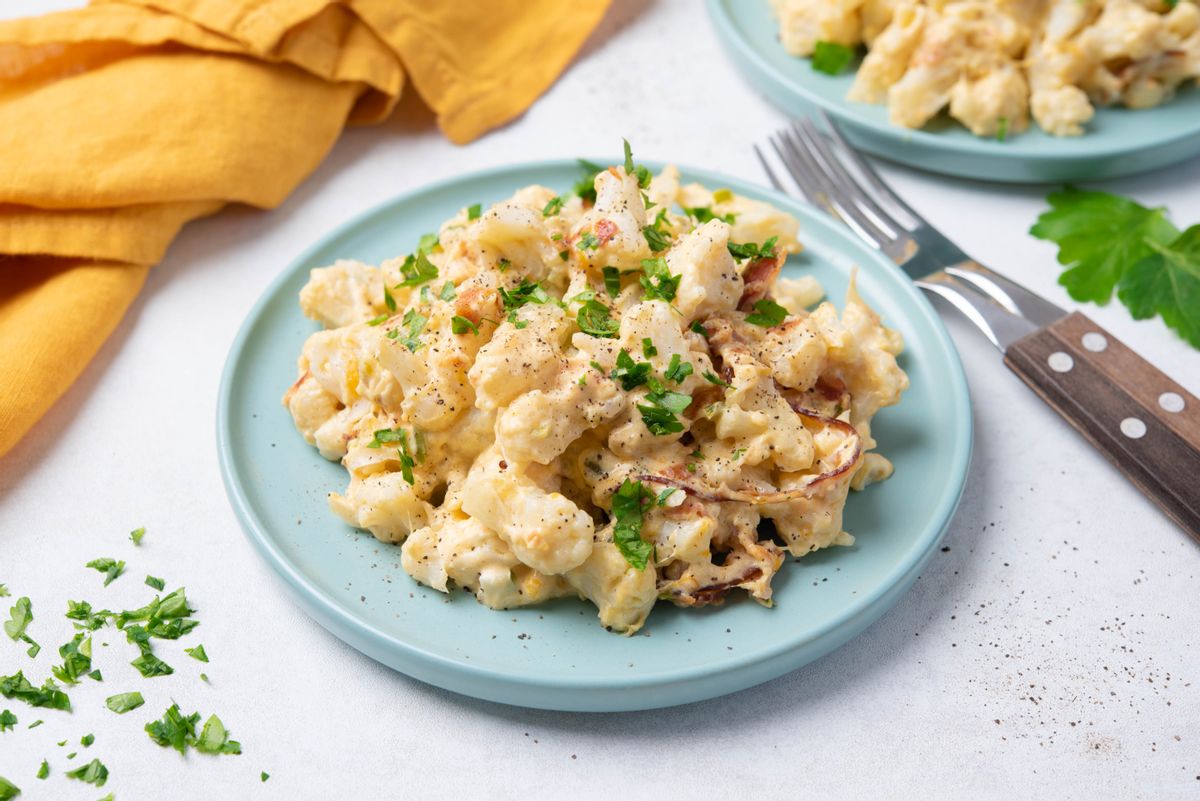 Keto Jalapeño Popper Cauliflower Mac and Cheese