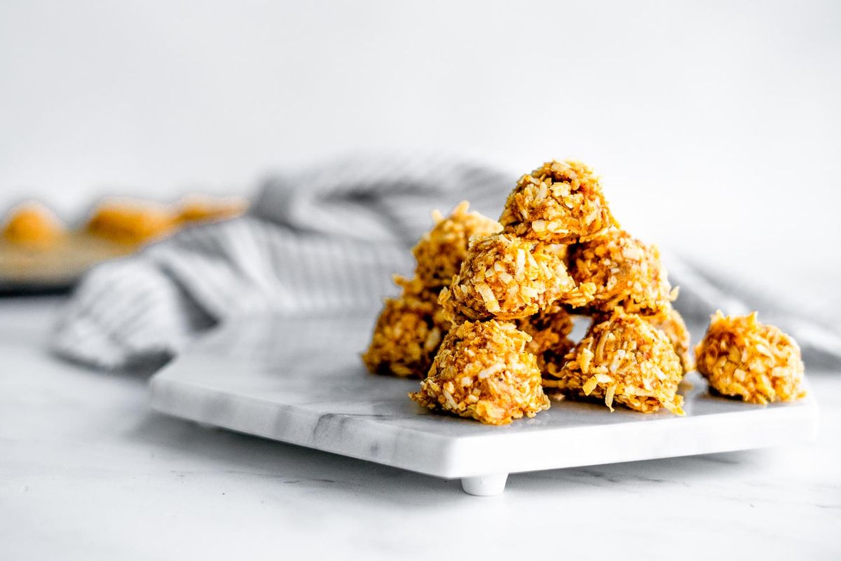 Keto Paleo Pumpkin Coconut Macaroons