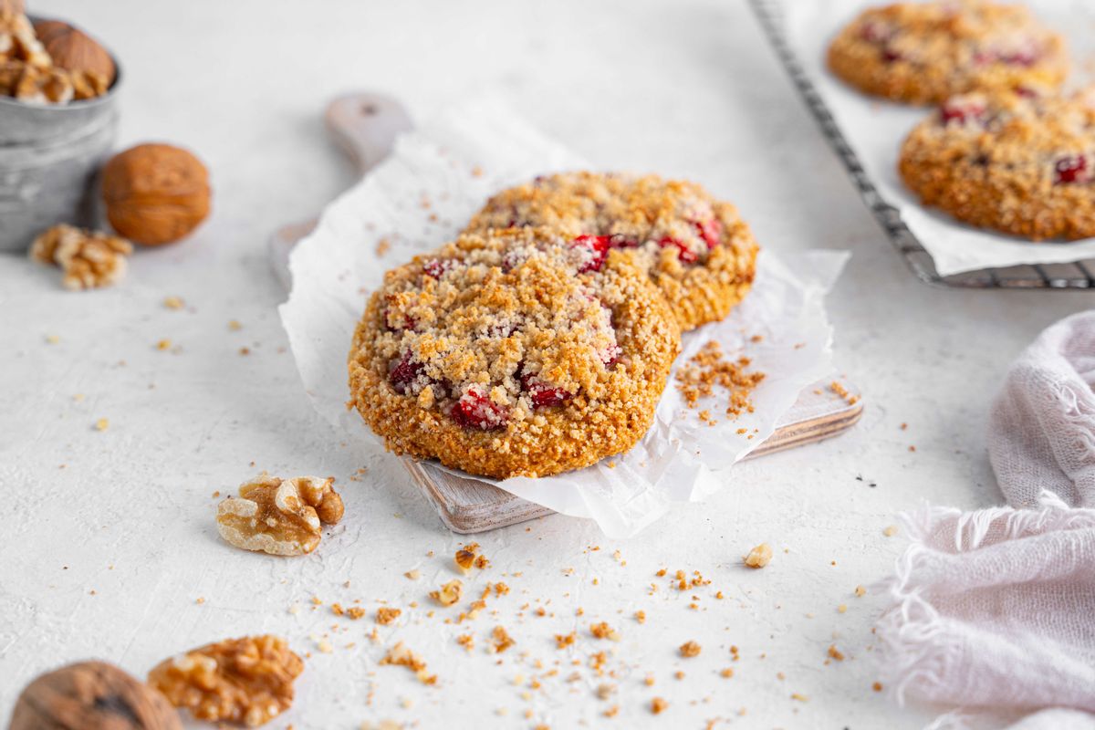 Keto Strawberry Crumble On-the-Go Breakfast Cookies 