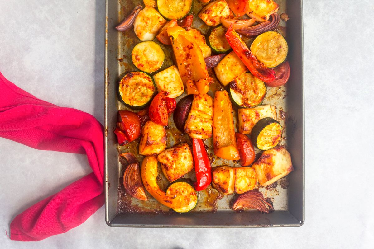 Low Carb Harissa Roasted Halloumi And Veggies