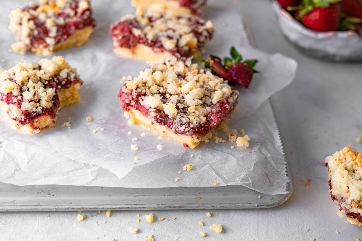 Keto Low GI Strawberry Crumble Bars