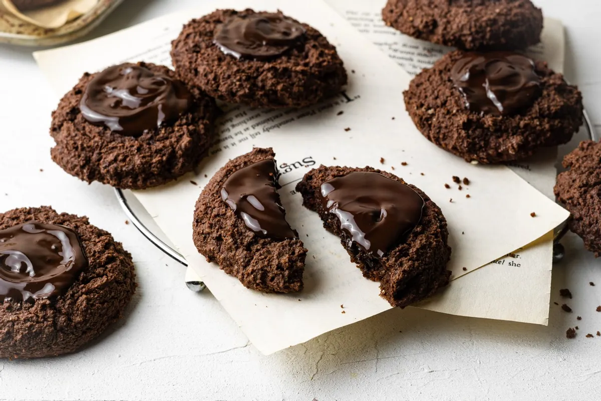 Keto Cream Cheese Chocolate Cookies 