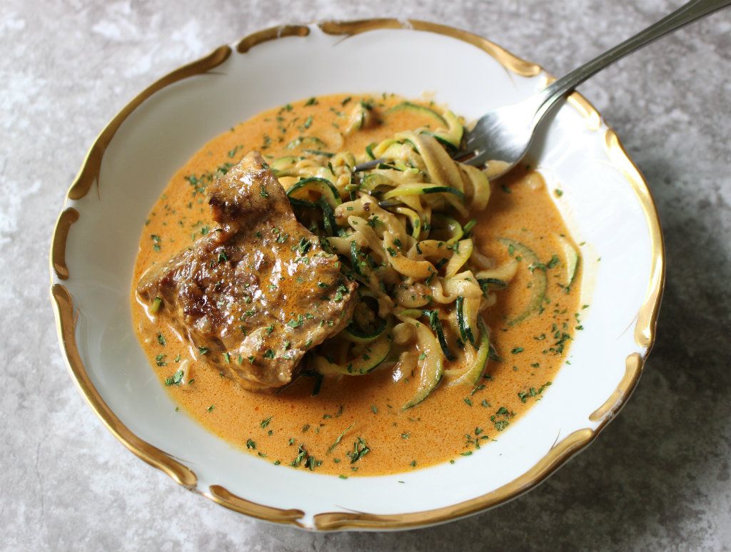 Low Carb Beef Goulash Stew w Zoodles
