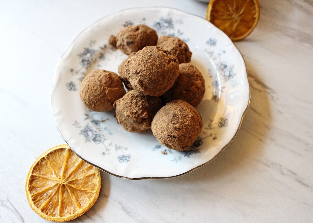 Keto Spiced Dark Chocolate Orange Truffles