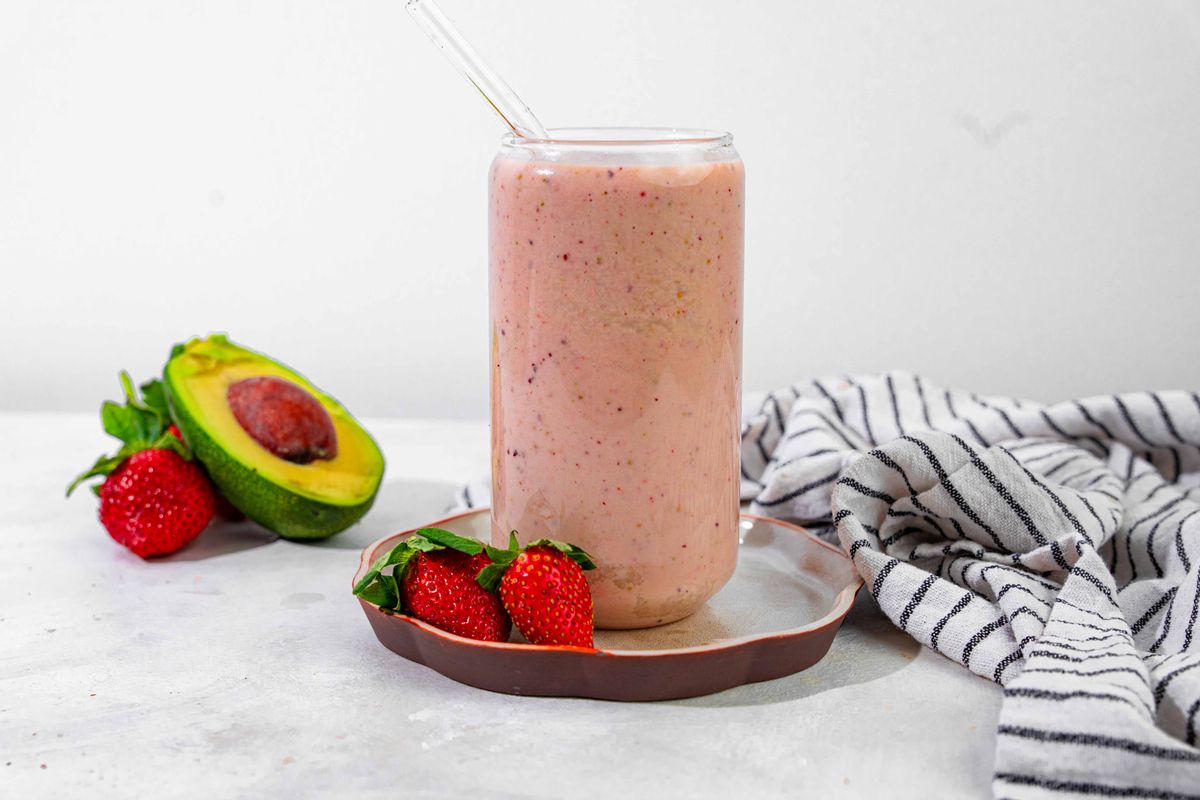 Easy Keto Avocado Berry Breakfast Smoothie