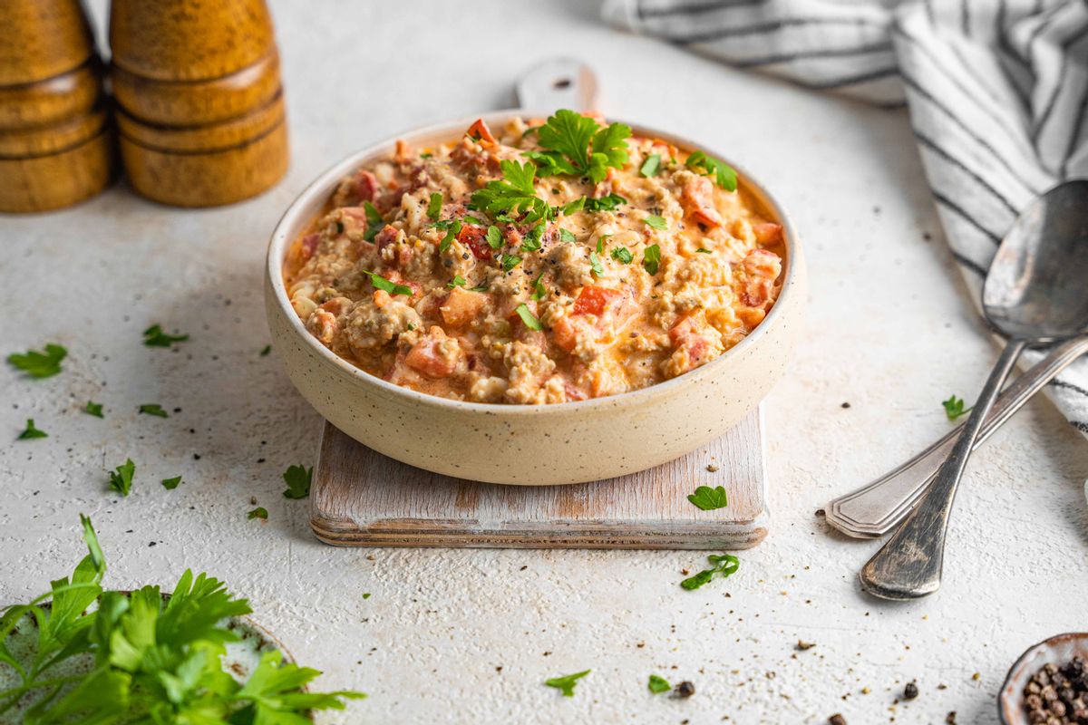 Keto Memorial Day Cheesy Chicken Taco Dip 