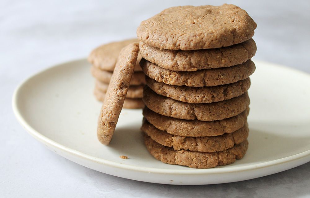 Keto Eggless Chocolate Chip Cookies