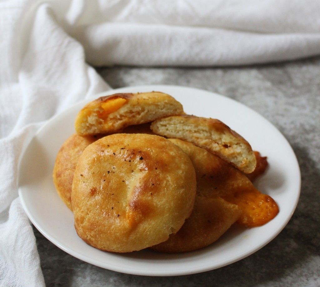 Keto Cheesy Cheddar Puffs