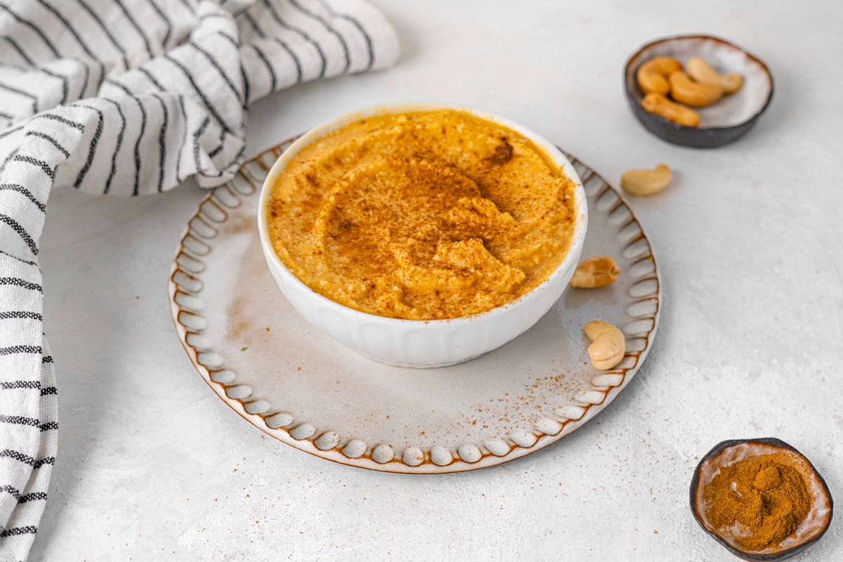 5-Ingredient Keto Pumpkin Pie Hummus