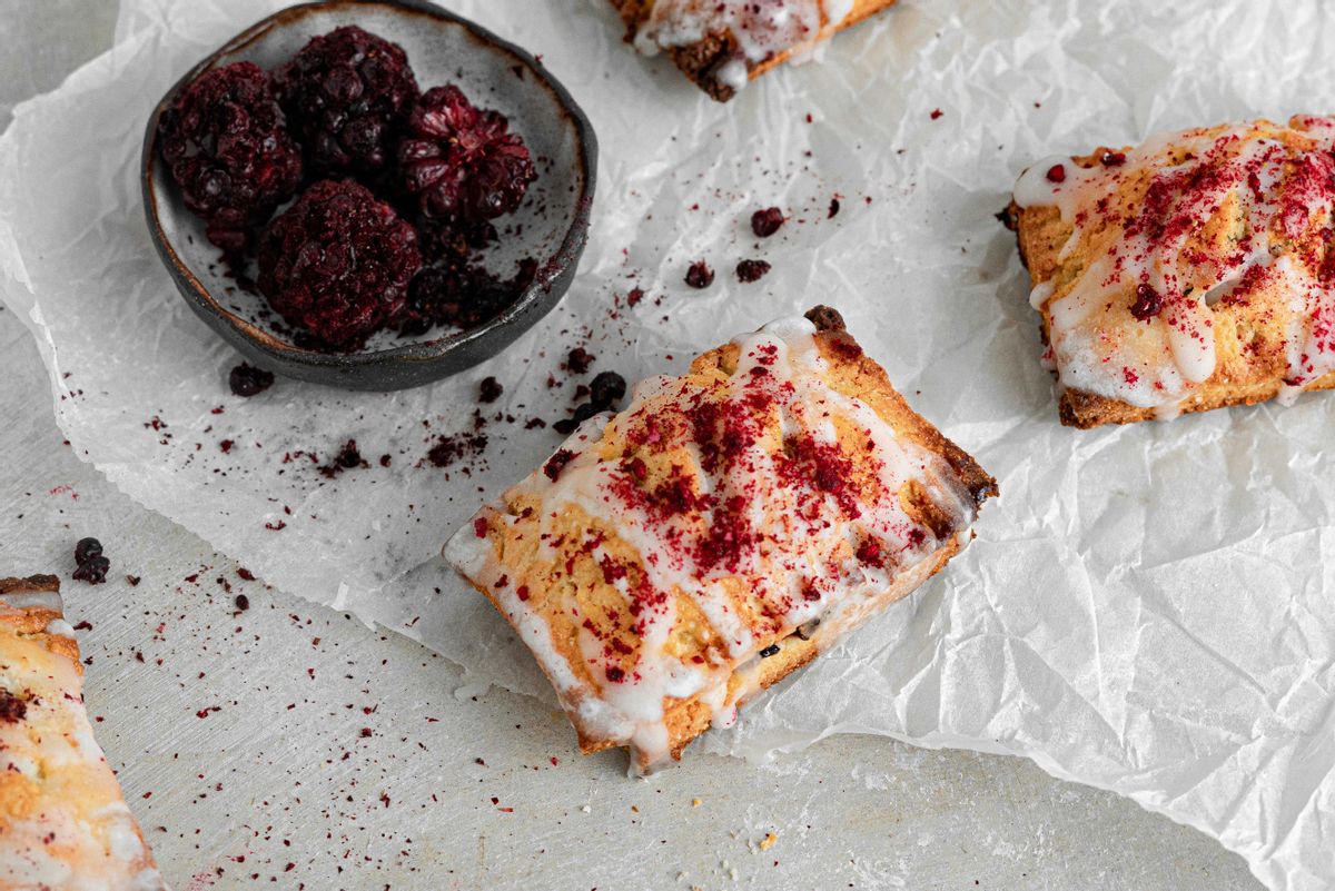 Keto Blackberry Toaster Pastries