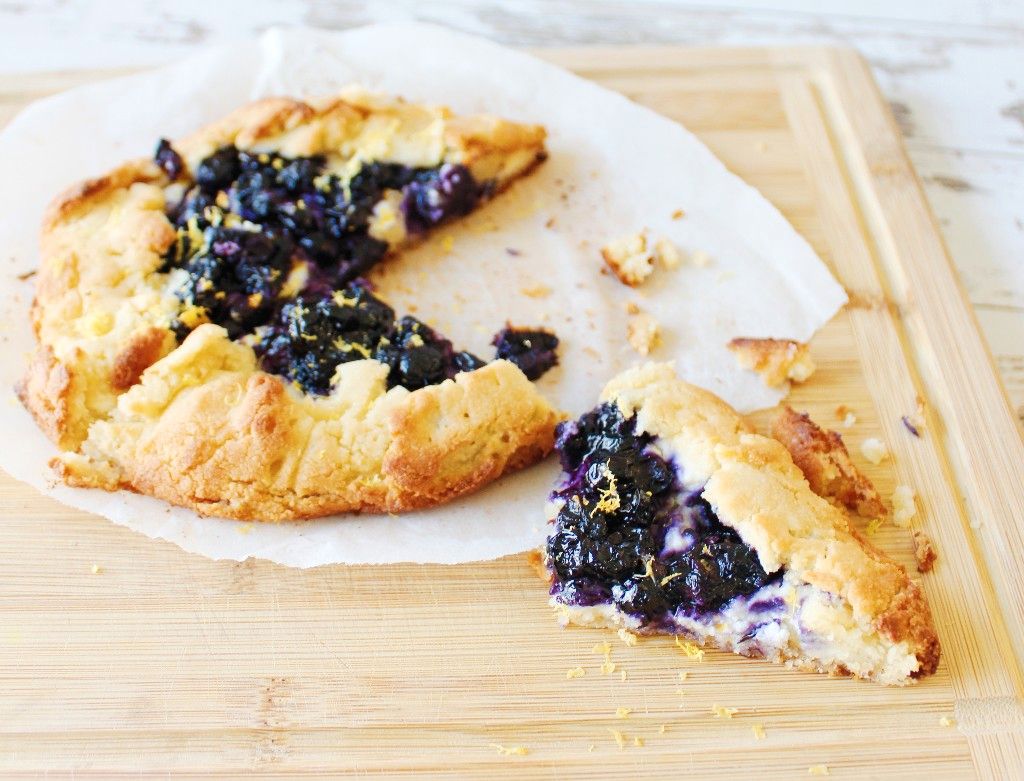 Low Carb Blueberry Ricotta Galette