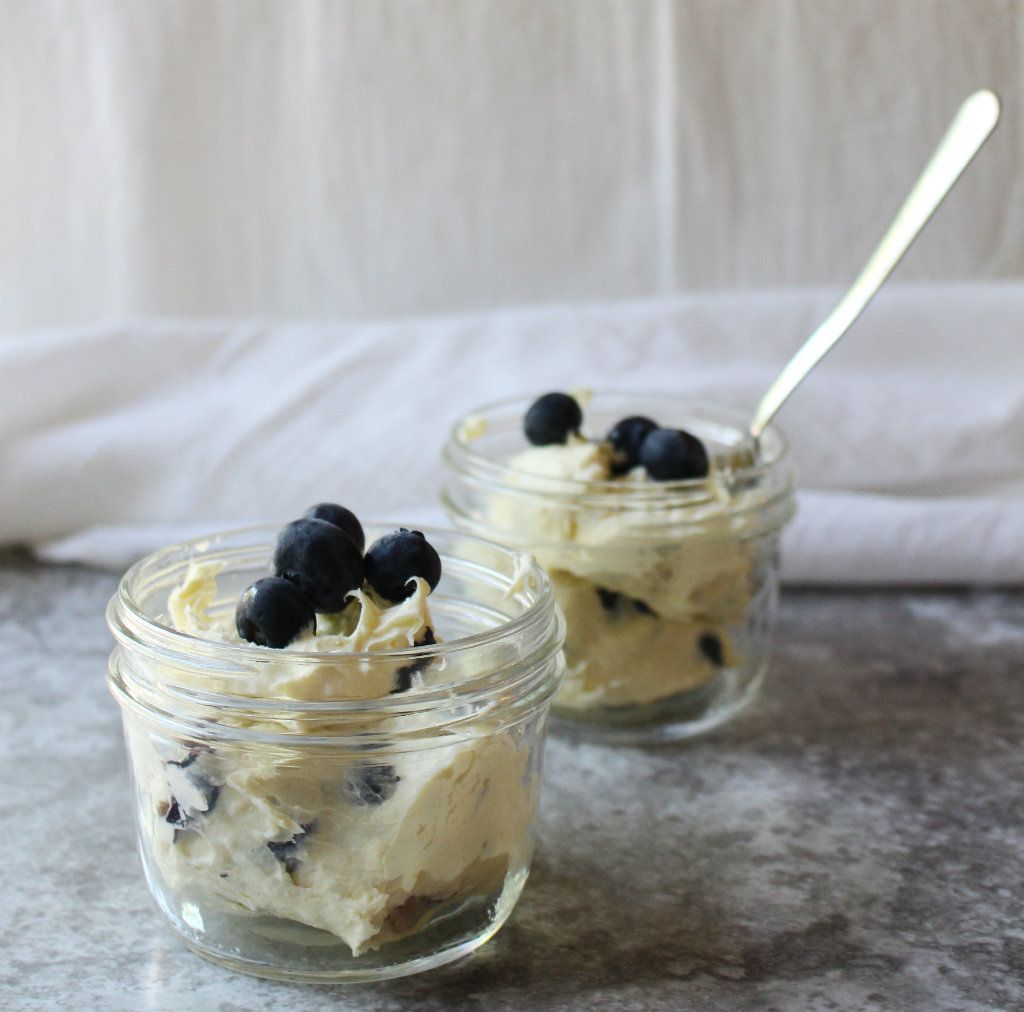 Low Carb Blueberry Cheesecake Cups