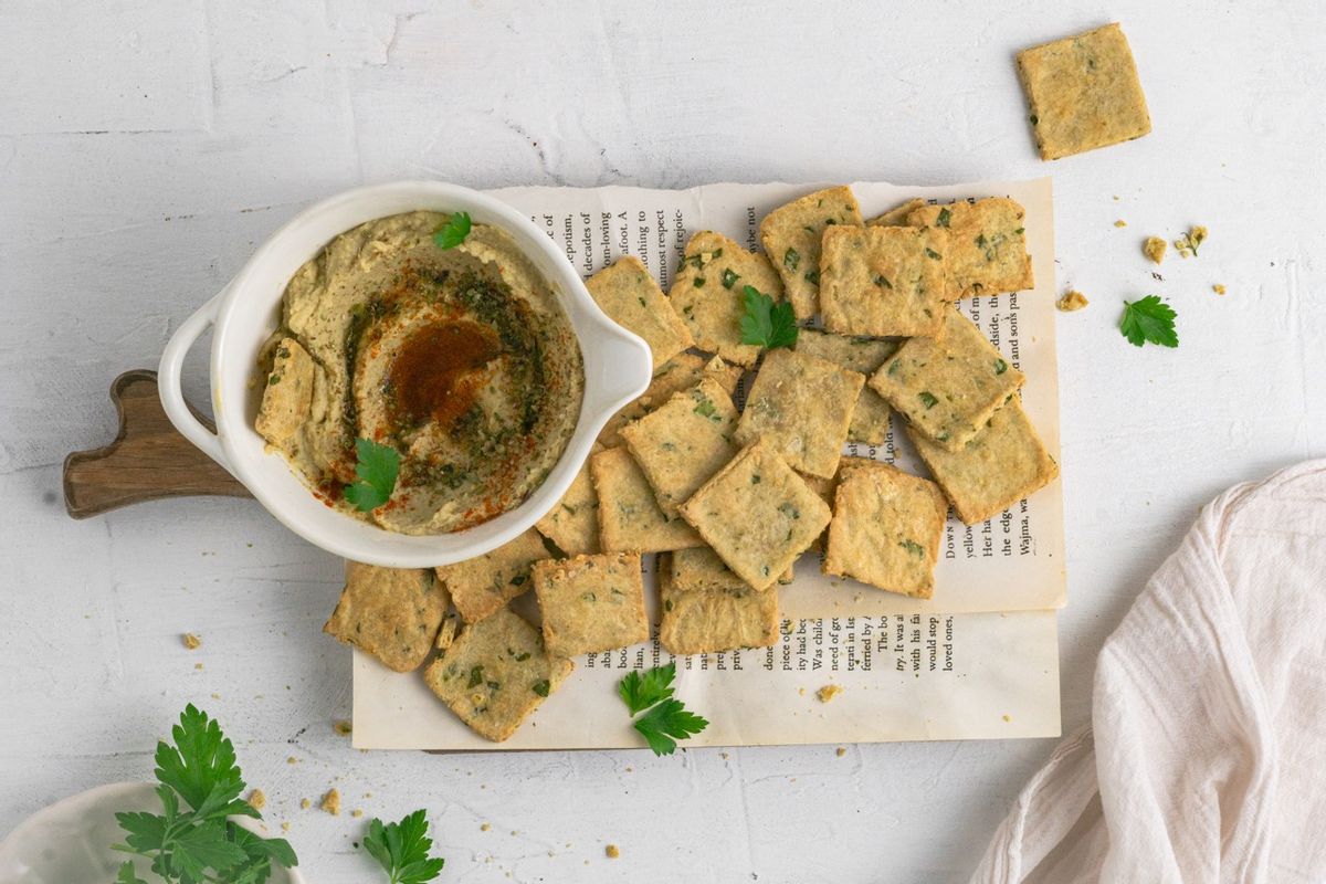 Keto Garlic and Herbs Crackers