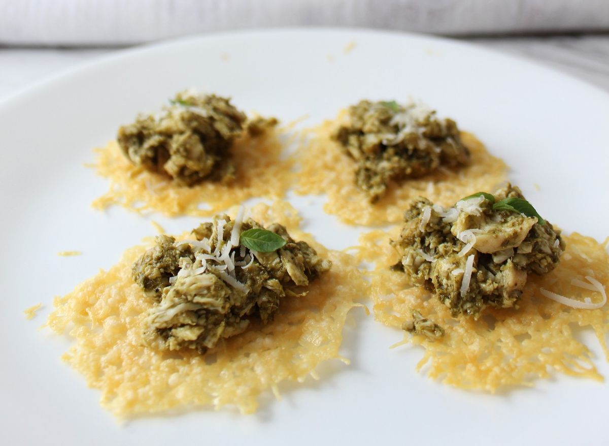 Keto Pesto Chicken Parmesan Crisps