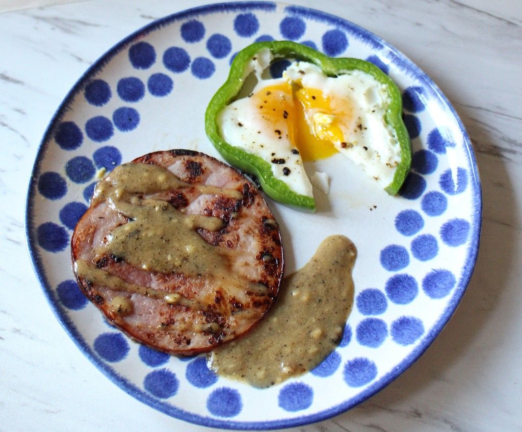 Keto Country Ham w Bell Pepper Eggs and Gravy