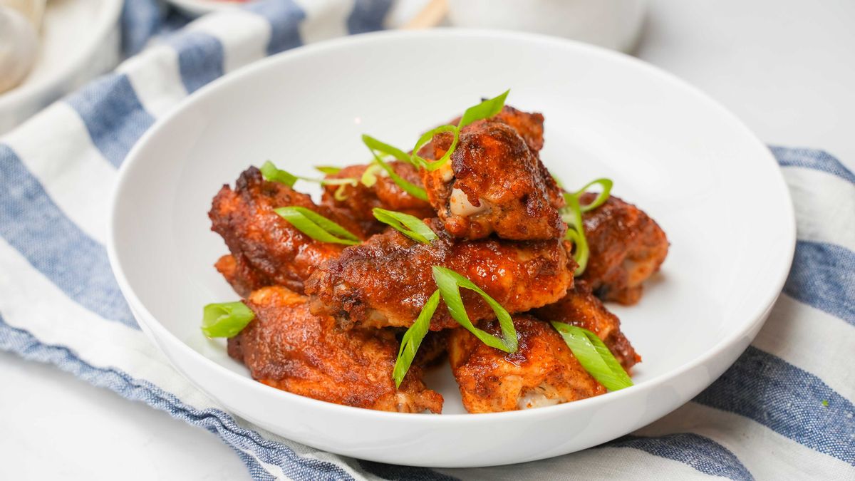 Keto Sticky BBQ Chicken Wings