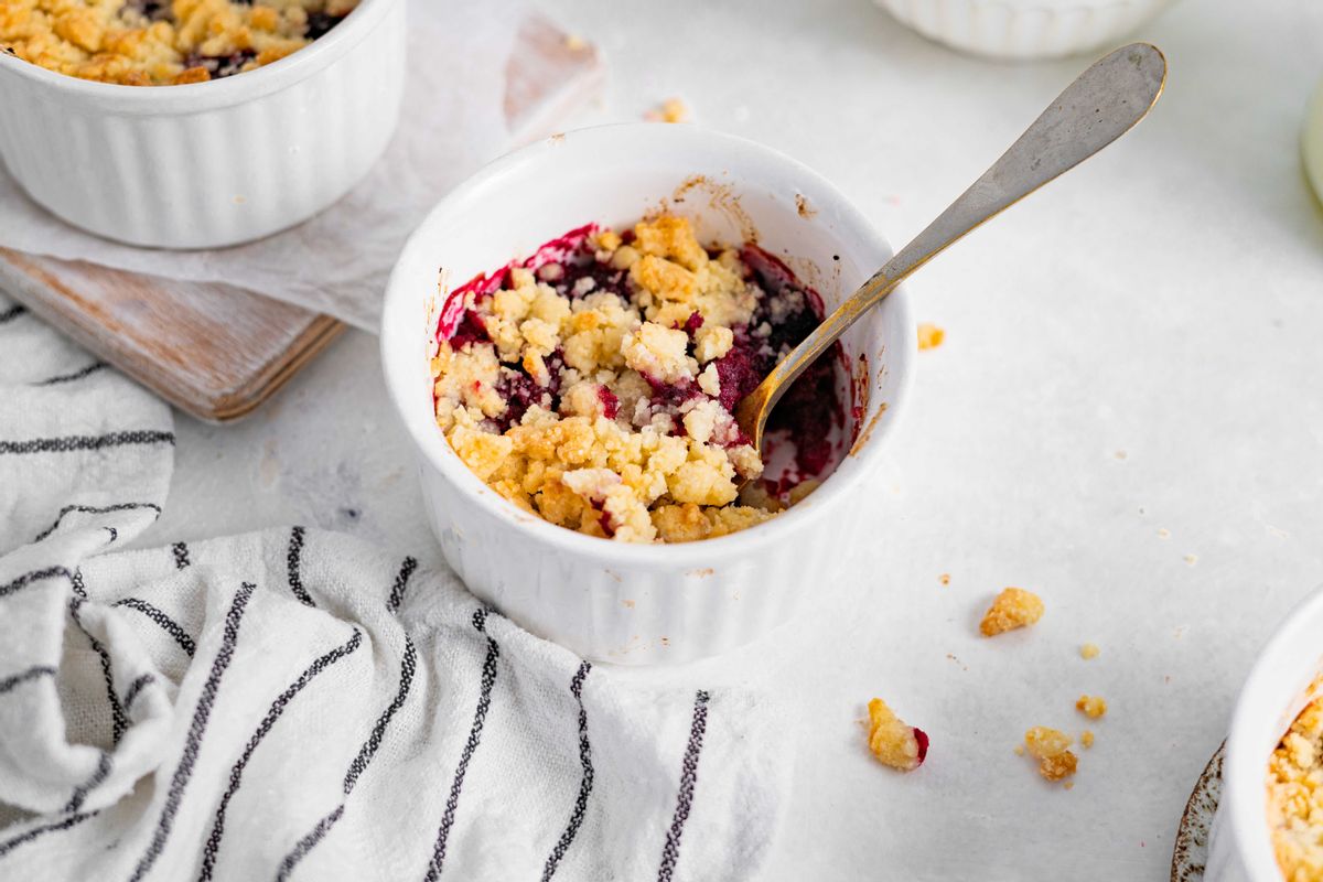 Keto Blackberry Crumble