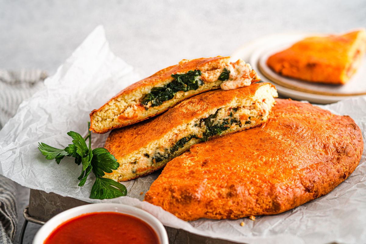 Keto Cheesy Spinach Calzone