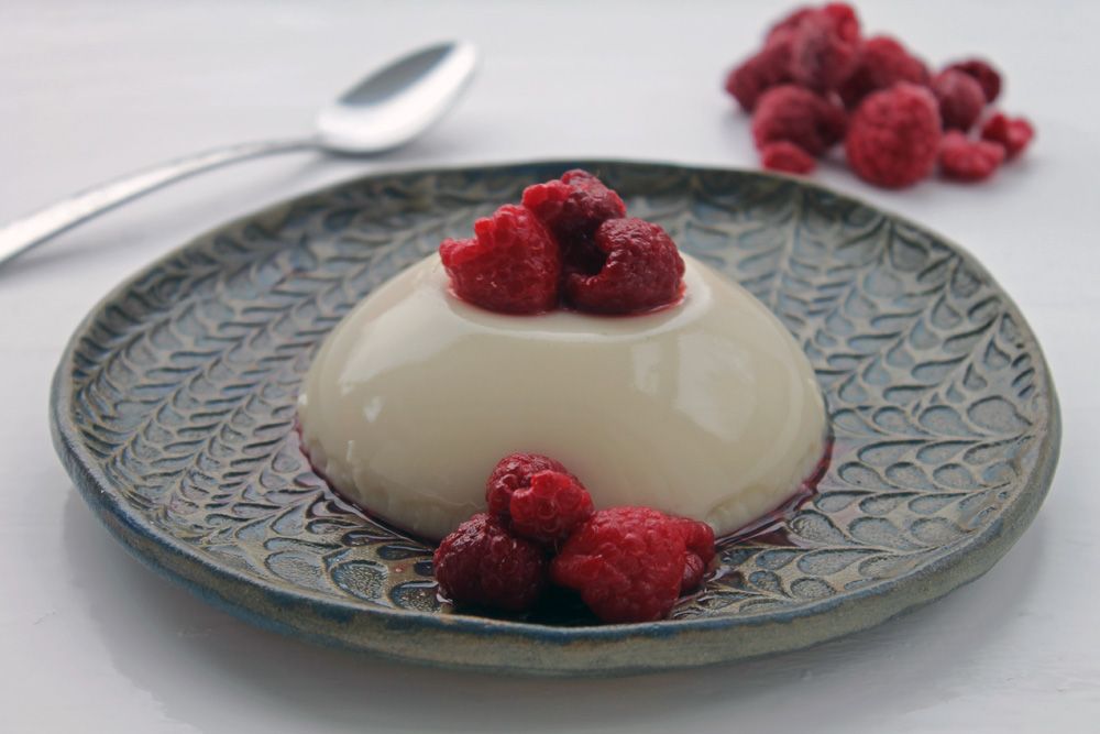 Keto Almond Panna Cotta With Raspberries