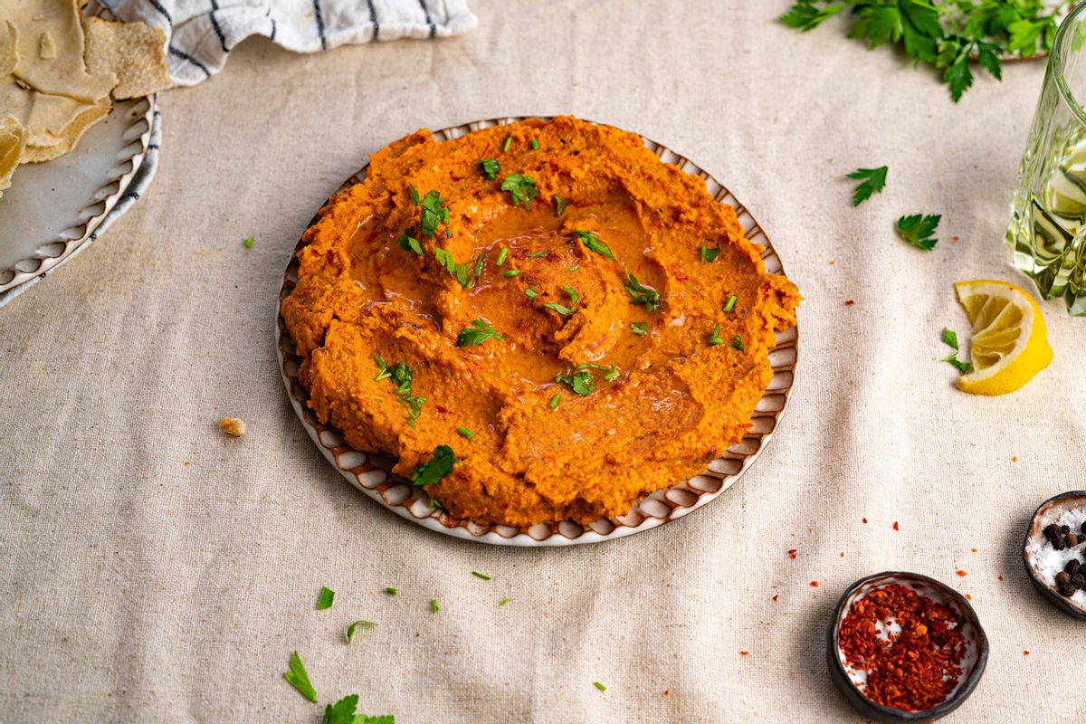 Low Carb Roasted Pepper Hummus