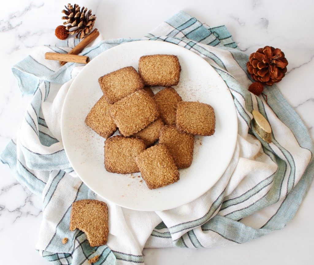 Keto Holiday Spice Shortbread Cookies