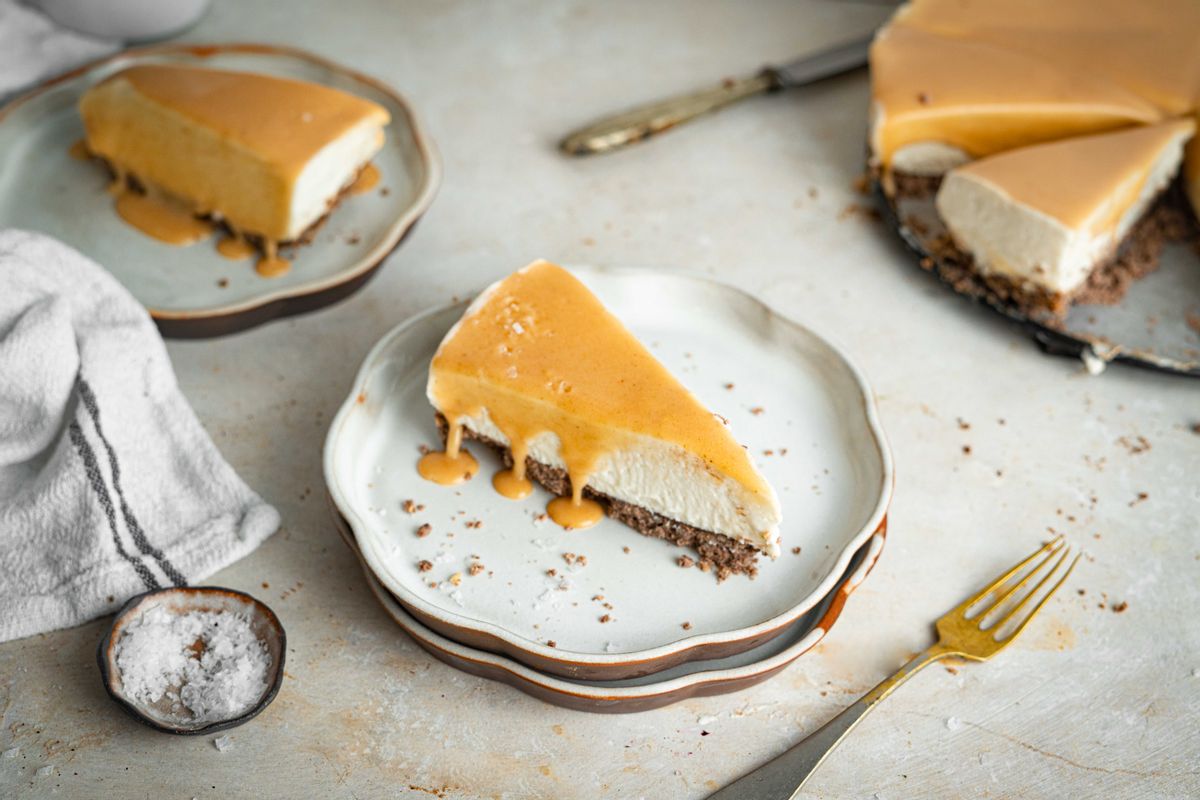 Keto No-Bake Salted Caramel Cheesecake