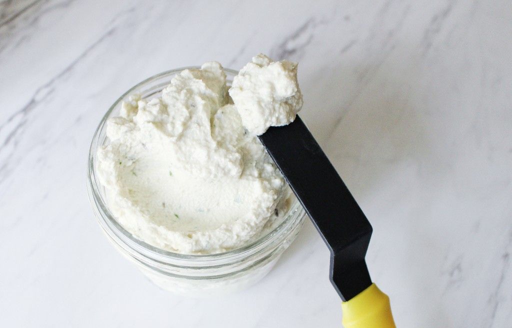 Keto Vegan Cream Cheese Spread