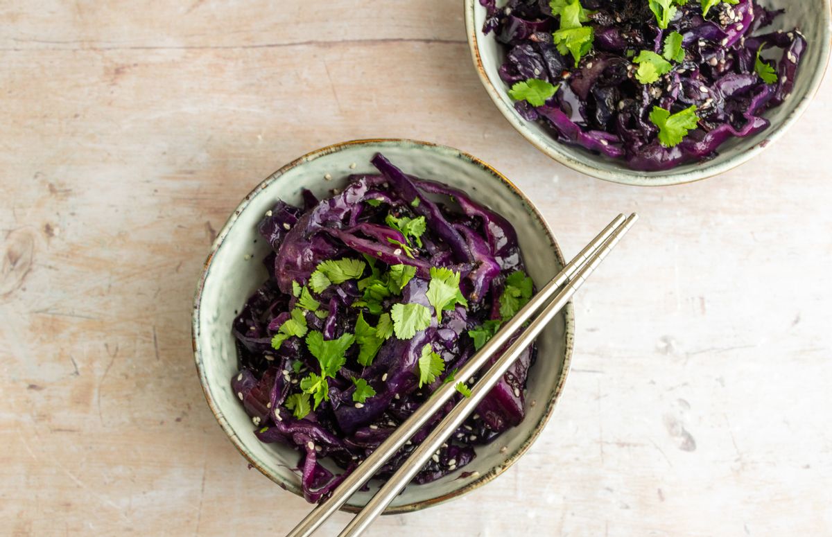 Keto Sesame Ginger Red Cabbage