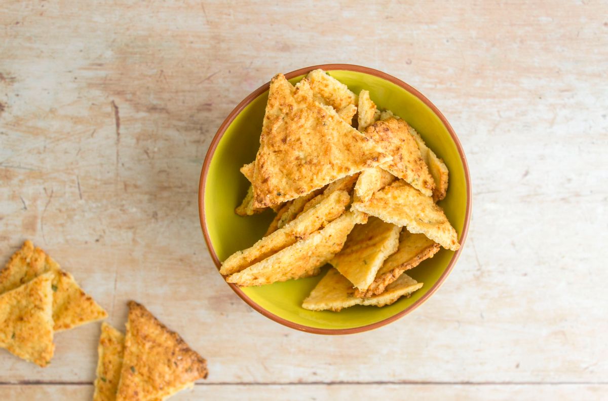 Keto Cheese And Chive Flatbread Dippers