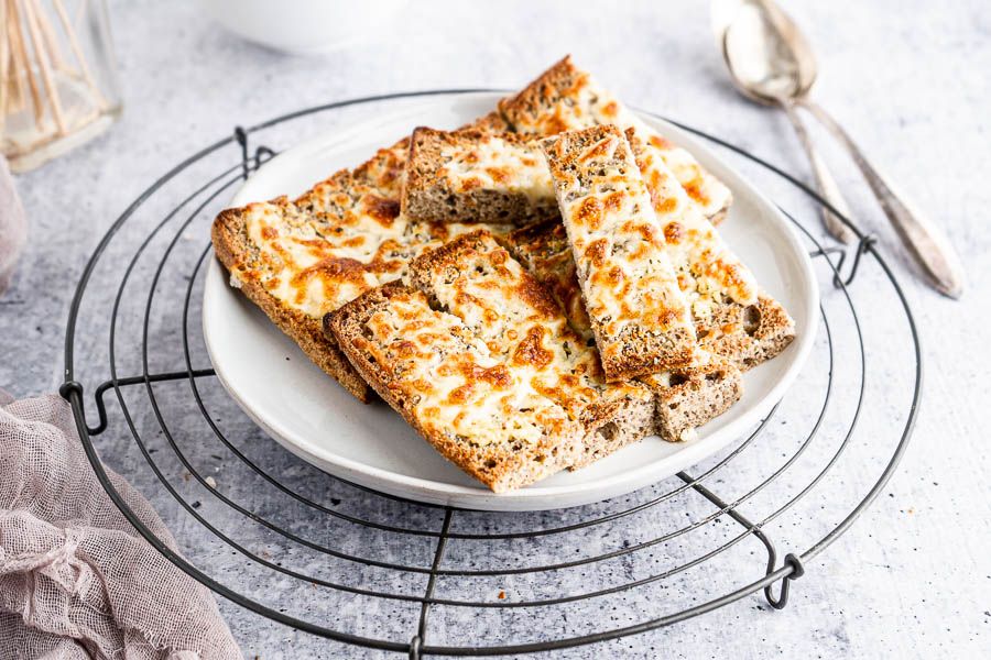 Keto Cheesy Garlic Bread