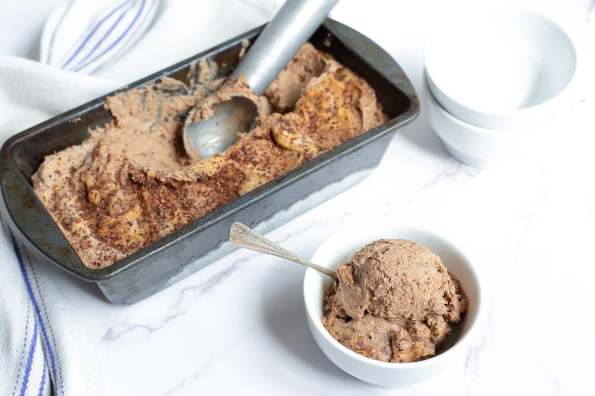 Keto No-Churn Avocado Ice-cream with Chocolate and Peanut Butter