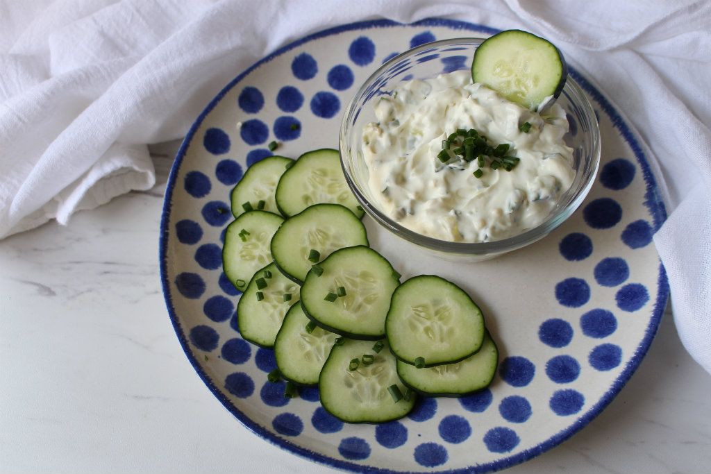 Keto Garlic Chive Cucumber Dip