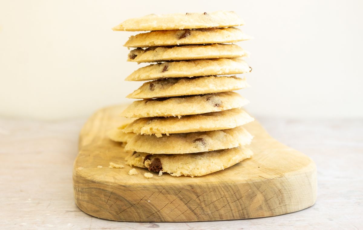 Keto Chocolate Chip and Orange Shortbread Cookies