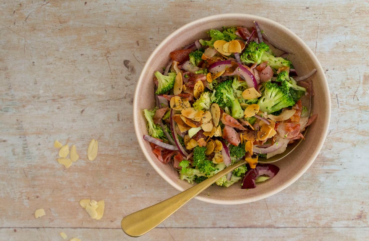 Low Carb Sweet and Crunchy Broccoli and Bacon Salad