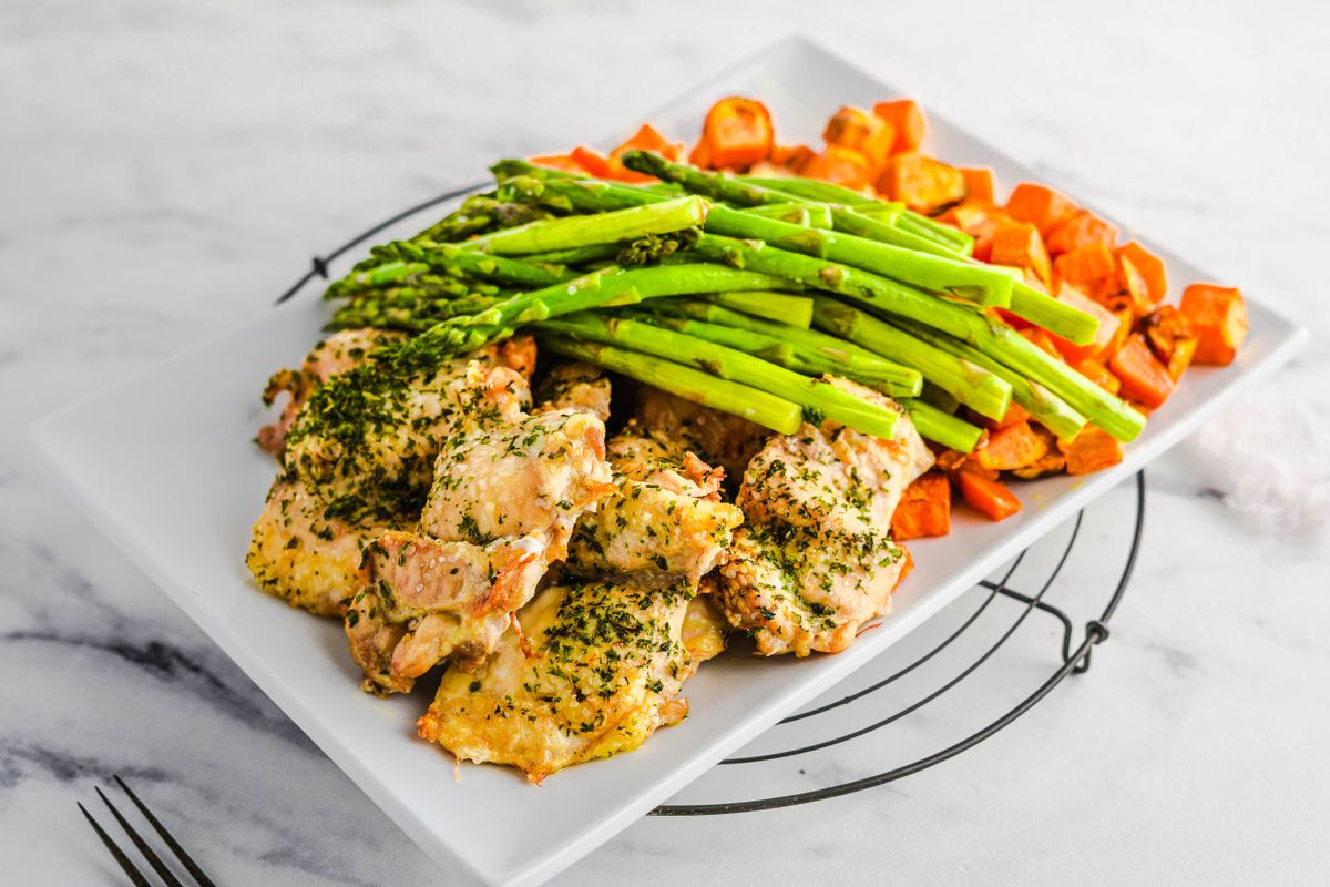 Low Histamine Air Fryer Herbed Chicken Thighs Sweet Potato and Asparagus Platter