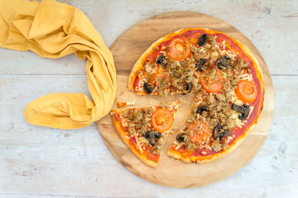 Low Carb Breakfast Fathead Pizza