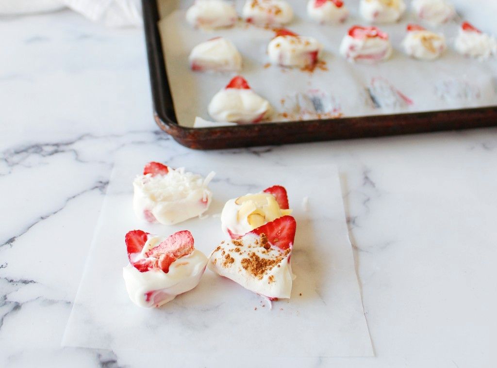 Low Sodium Yogurt Dipped Strawberry Slices