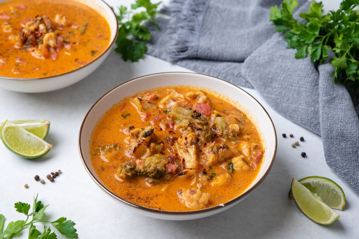 Ultimate Keto Vegetarian Roasted Cauliflower and Broccoli Curry Soup