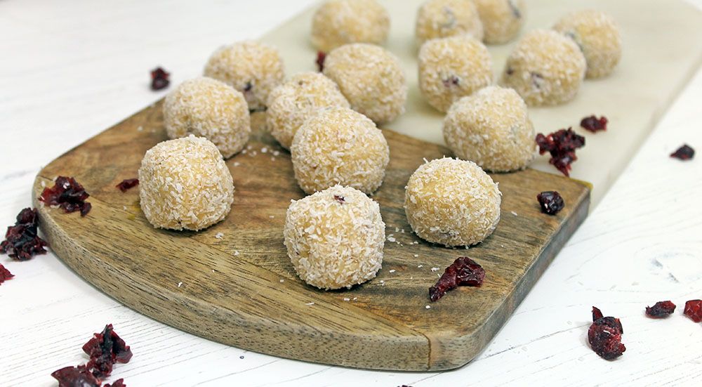 Keto Cranberry And Coconut Snow Balls