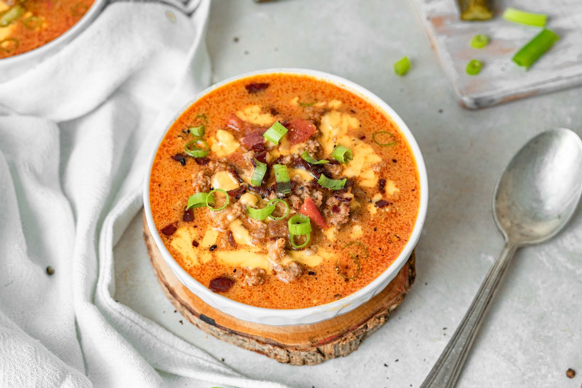 Keto Bacon Cheeseburger Soup