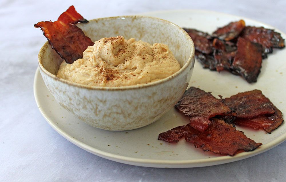 Keto Maple Bacon Chips With Peanut Butter Dip